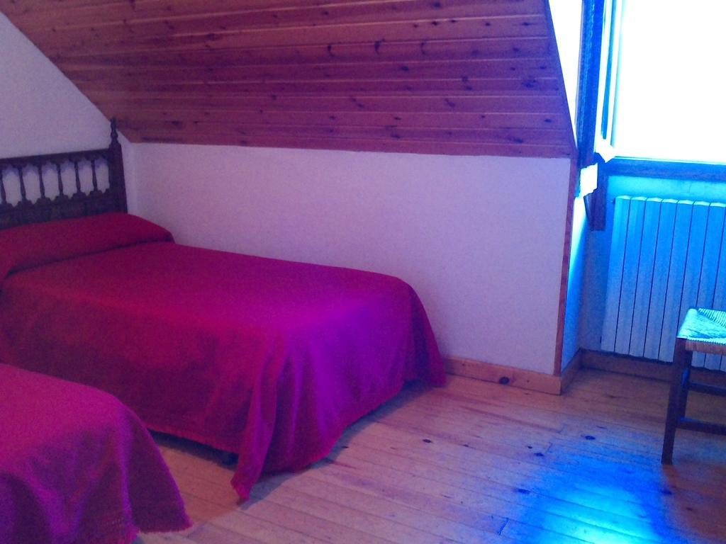 Pension Pallaruelo Saravillo Стая снимка